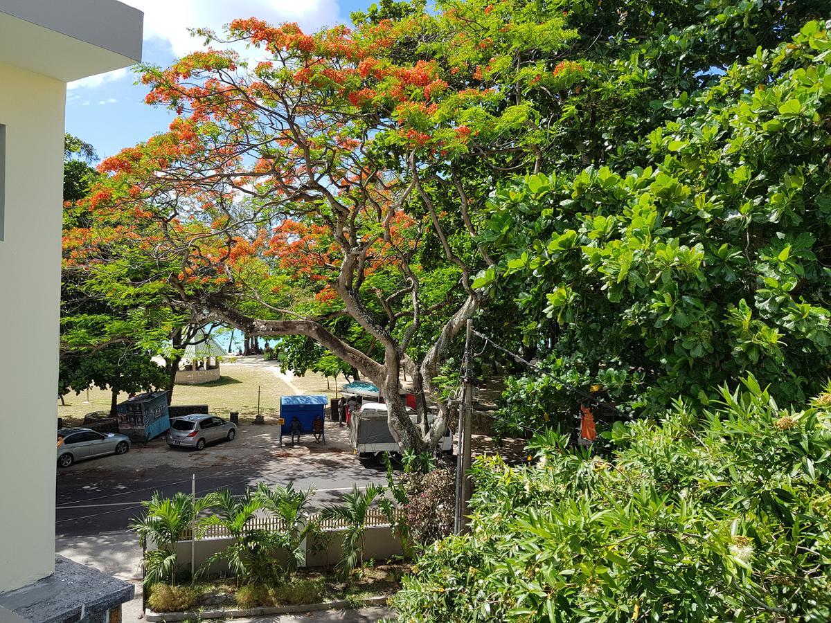 Pereybere Beach Apartments エクステリア 写真